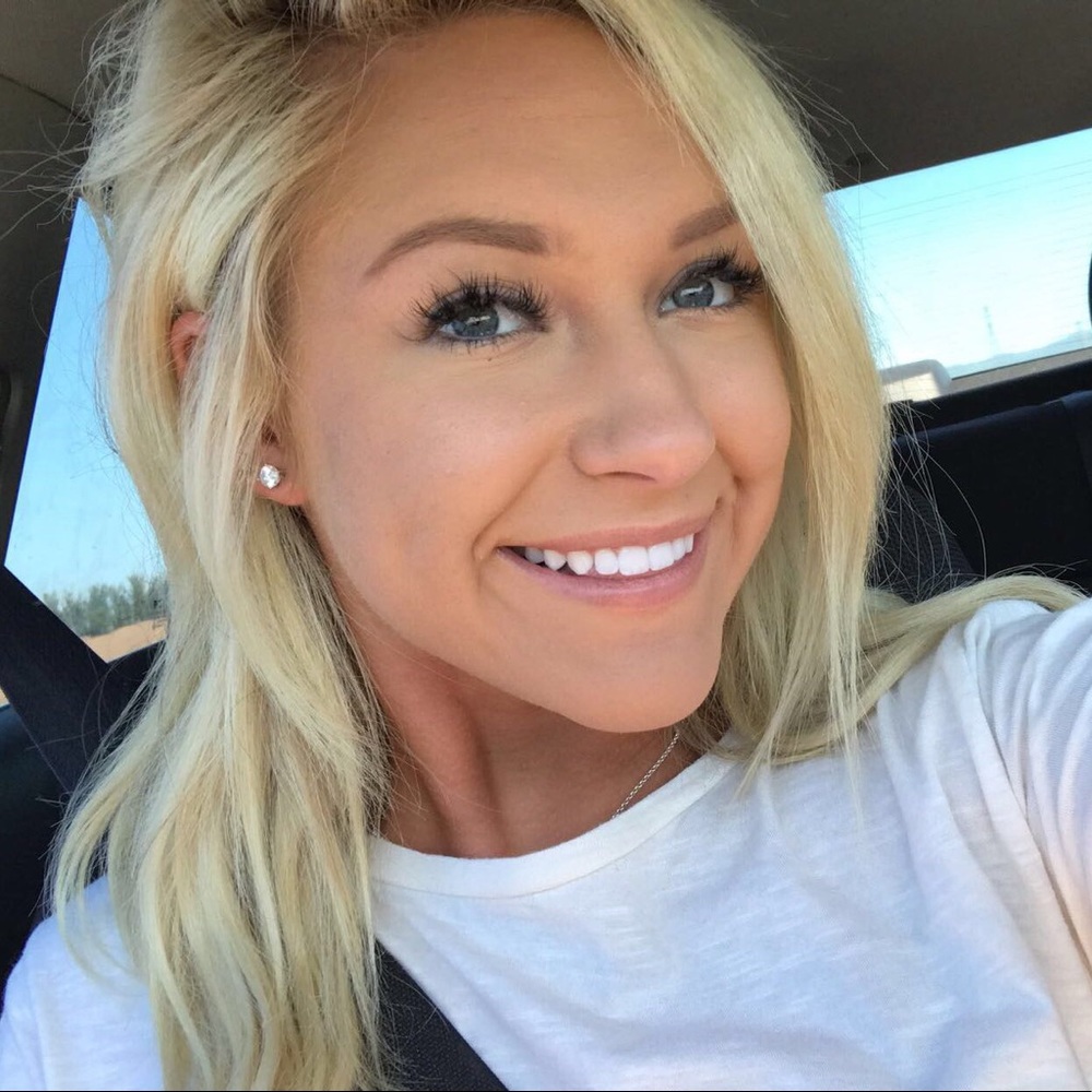 Meet your Posher, Julia